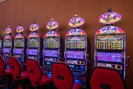 mmk9 တိုက်ရိုက် ကာစီနို Real Dealer Live Baccarat မြန်မာ